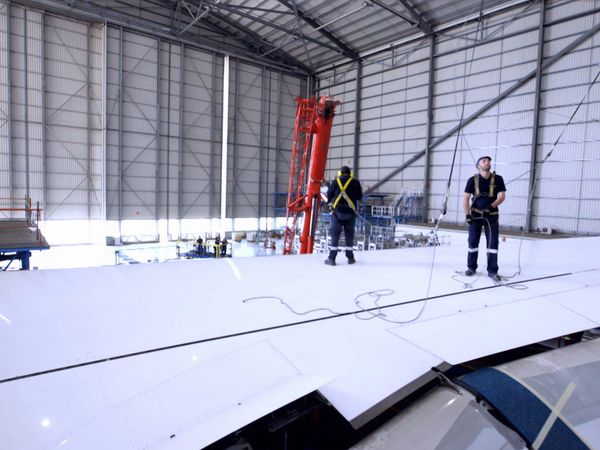 Mega Pit Stops - Airplane Heavy Maintenance