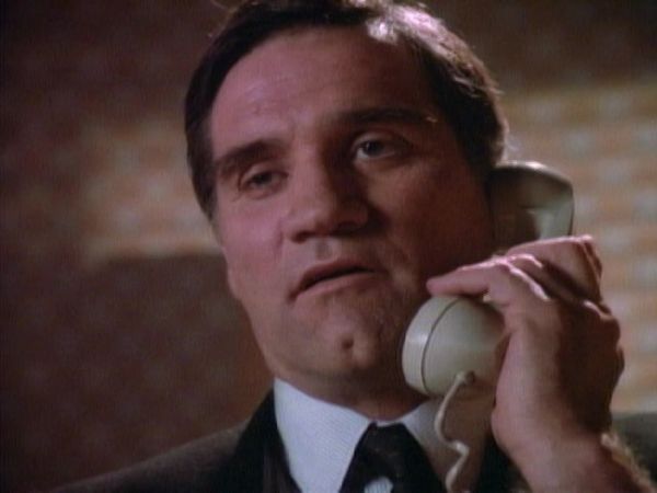 MacGyver - For Love or Money