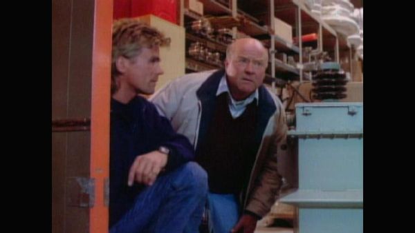 MacGyver - Easy Target