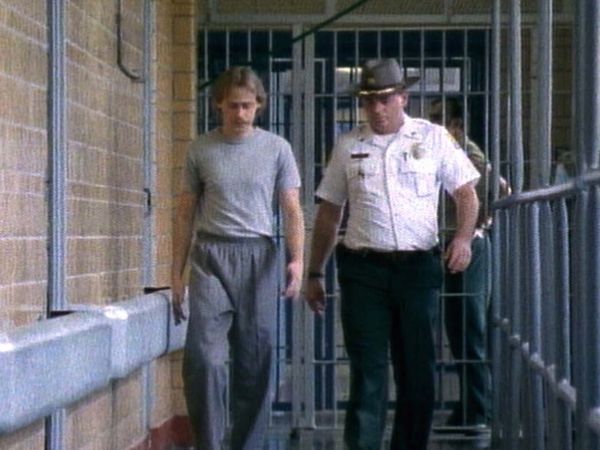 Unsolved Mysteries with Dennis Farina - Episode 18