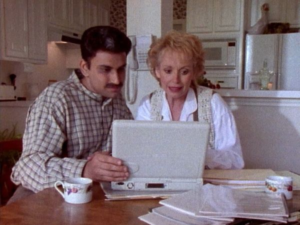 Unsolved Mysteries with Dennis Farina - Episode 11