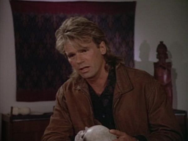 MacGyver - Legend Of The Holy Rose-Part I