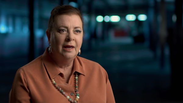 Homicide Hunter - Lady in Red