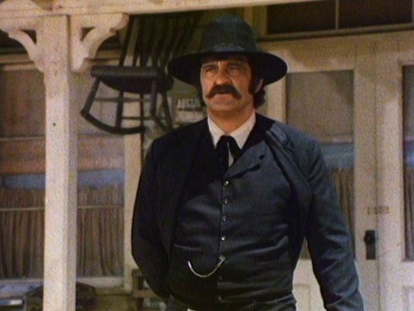 Rauchende Colts - Sheriff Harkers Regeln