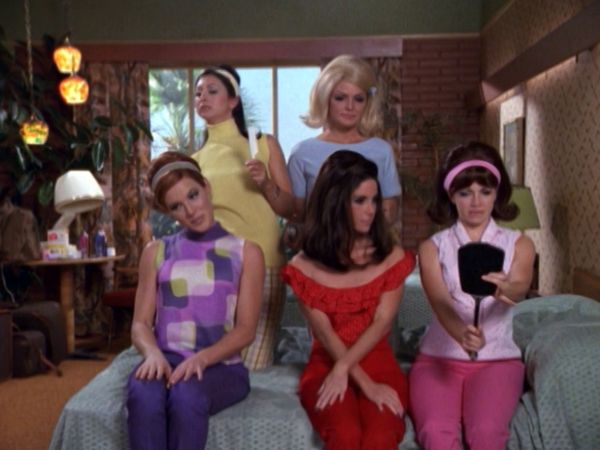 Sabrina the Teenage Witch - Beach Blanket Bizarro