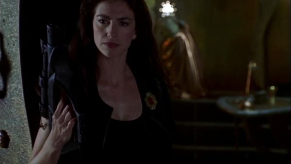 Farscape - Farscape: S1 E6 - Thank God It's Friday, Again