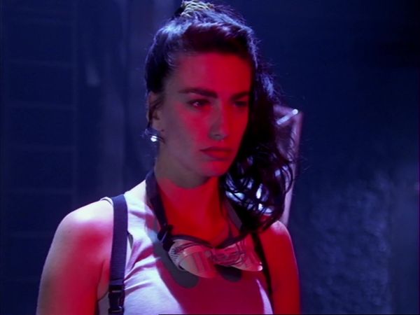 Farscape - Farscape: S1 E11 - 'Til The Blood Runs Clear