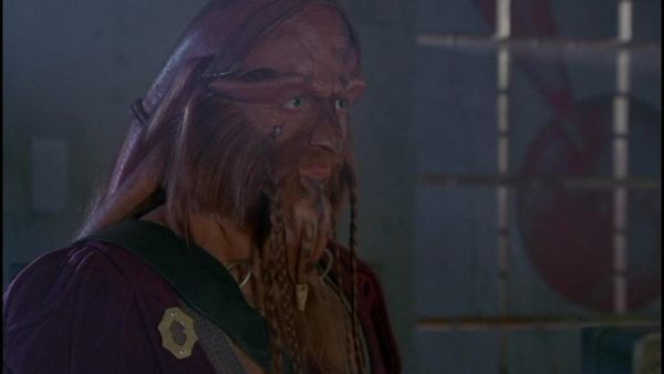 Farscape - Farscape: S2 E1 - Mind The Baby