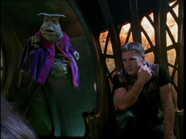Farscape - Farscape: S2 E10 - My Three Crichtons