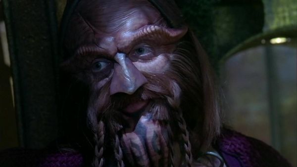 Farscape - Farscape: S2 E16 - The Locket