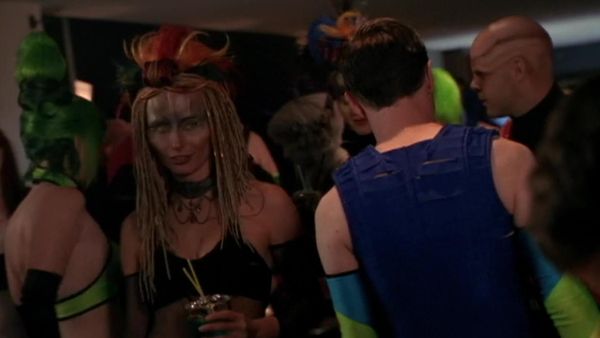 Farscape - Farscape: S3 E13 - Scratch 'N Sniff
