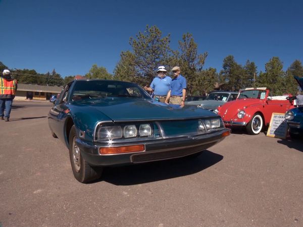 Mi Coche Clasico - Crucero por Encima de las Nubes