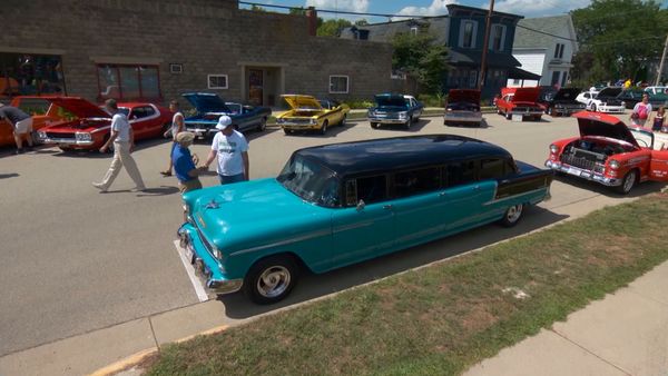 Mi Coche Clasico - Exposición de Coches de Verano Elkhorn