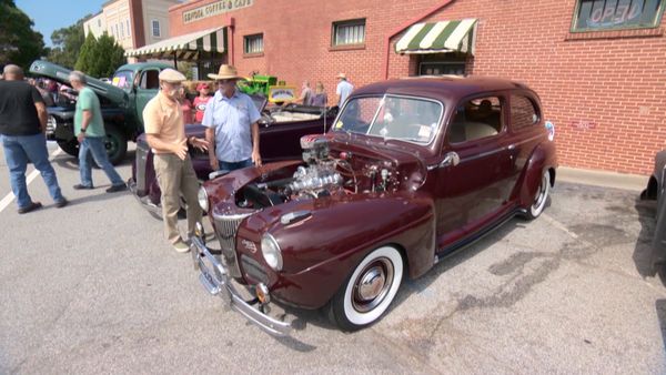 Mi Coche Clasico - Crucero a los Oldies