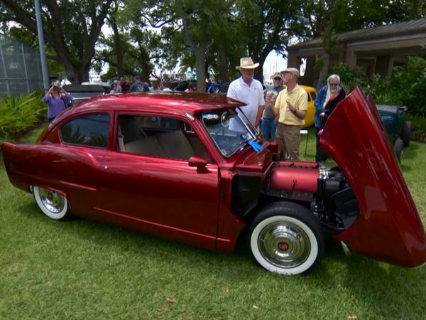 Mi Coche Clasico - Quillas y Ruedas