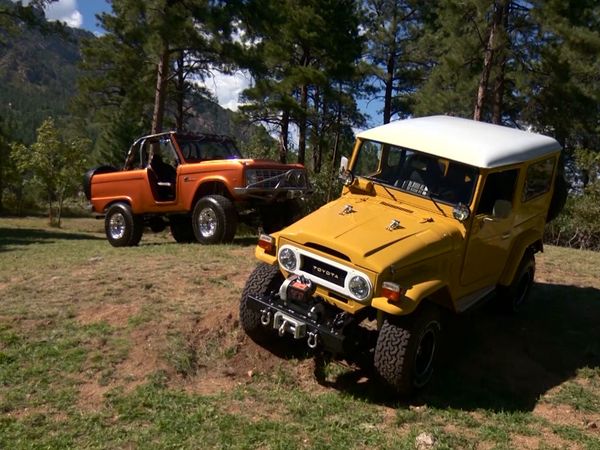 Mi Coche Clasico - Land Cruiser y un Bronco