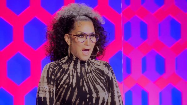 RuPaul's Drag Race - She's A Super Tease