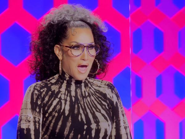 RuPaul's Drag Race - She's A Super Tease