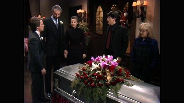 Family Ties - Auntie Up