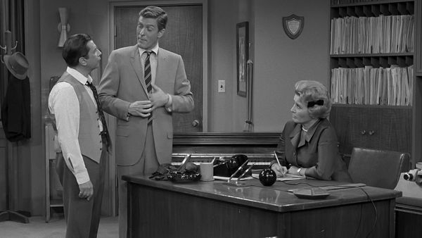 The Dick Van Dyke Show - I Do Not Choose to Run