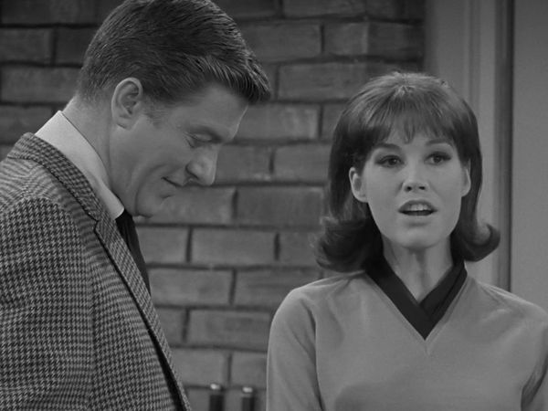 The Dick Van Dyke Show - You Ought to Be in Pictures