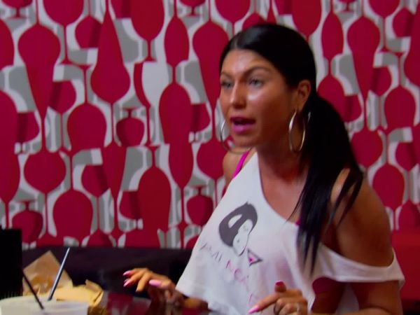 Miami Monkey - Drama and Drag