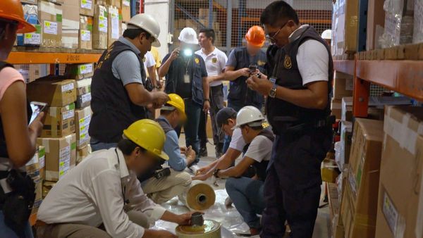 ¡ALTO! Frontera - Episodio 9