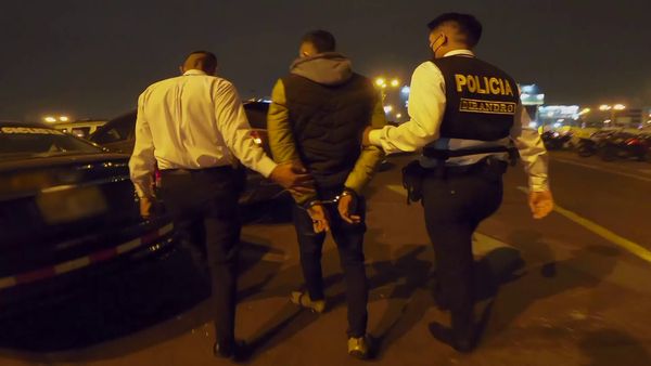 ¡ALTO! Frontera - Episodio 10