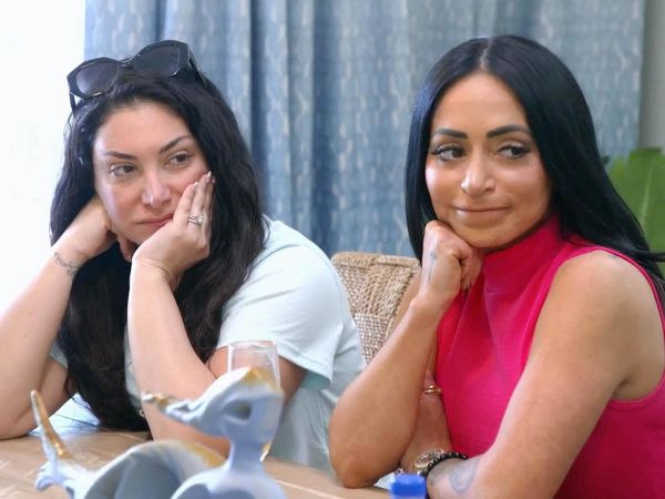 Jersey Shore Family Vacation - Deena Makes a Friend