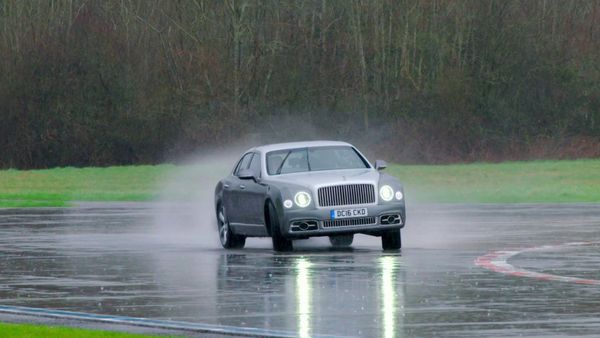 Top Gear: Series 24: Extra Gear - Épisode 4