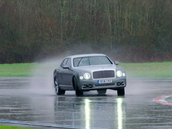 Top Gear: Series 24: Extra Gear - Épisode 4