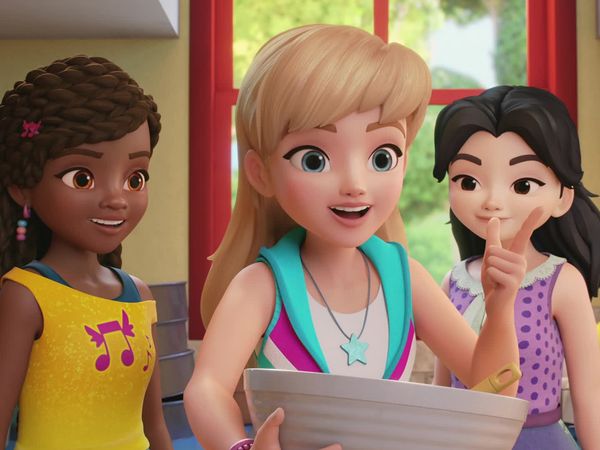 Friends: Girls on a Mission - House Guest