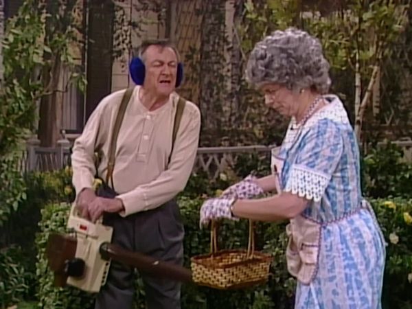 Mama's Family - Hate Thy Neighbor