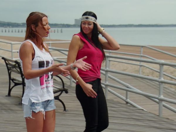 Mob Wives - Caught On Tape