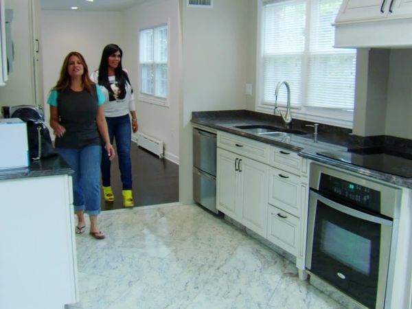 Mob Wives - Storm A-Brewin'