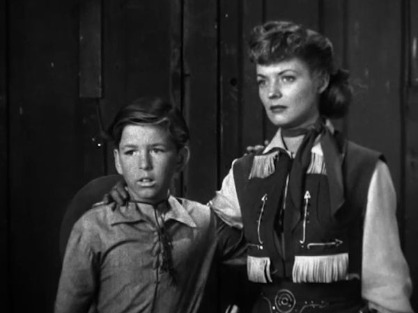 Annie Oakley - Bull's Eye