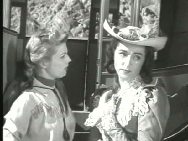 Annie Oakley - Annie and the Lily Maid