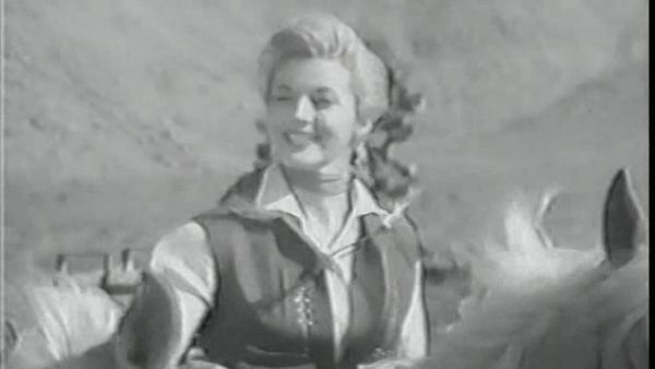Annie Oakley - Outlaw Mesa