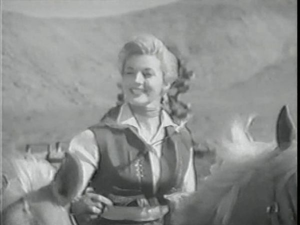Annie Oakley - Outlaw Mesa