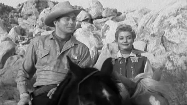 Annie Oakley - Annie and the Outlaw's Son