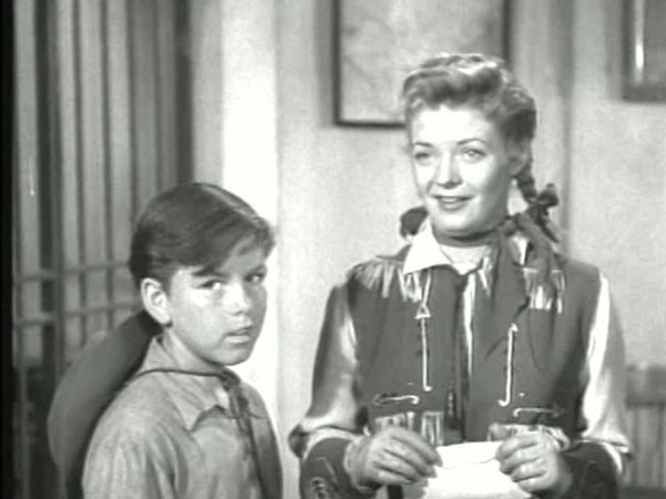 Annie Oakley - Gunplay