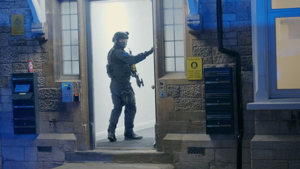 Police: Night Shift 999 - Episode 5