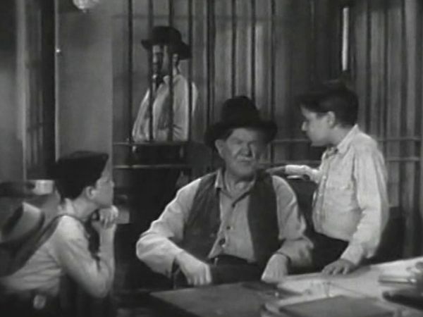 Annie Oakley - A Tall Tale