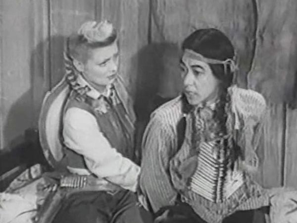 Annie Oakley - Annie and the First Phone