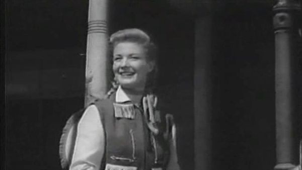 Annie Oakley - Dead Man’s Bluff