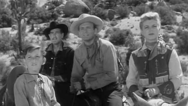 Annie Oakley - Trouble Shooter