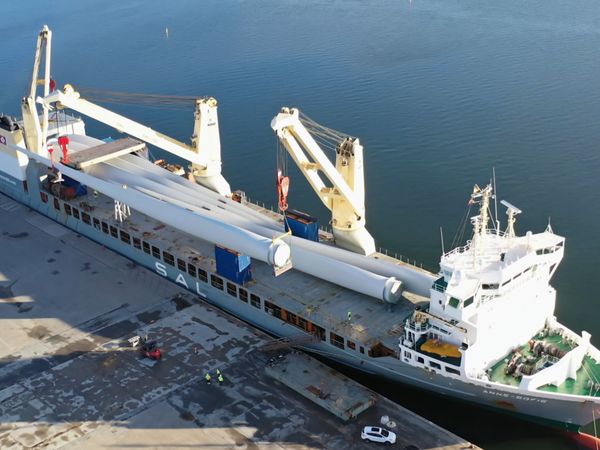 Mega Transports - Wind Park