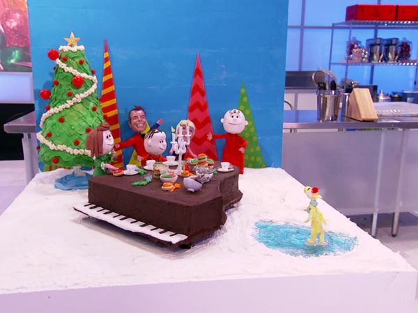Cake Wars - Christmas: Charlie Brown Celebrates