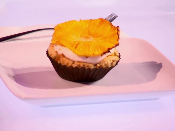 Cupcake Wars - Aloha Cupcakes