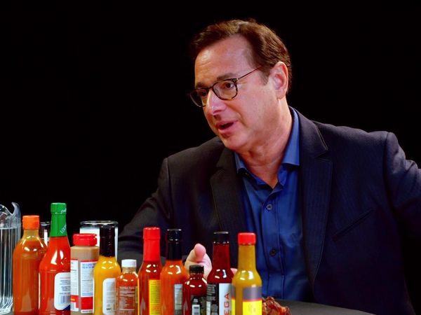Hot Ones - Bob Saget Hiccups Uncontrollably While Eating Spicy Wings